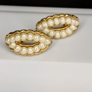 Vintage Avon Faux Pearl Gold Tone Mini Earrings Eye Shaped Classic Elegant
